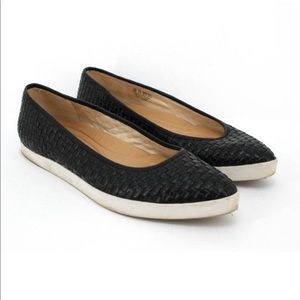 ❗️SOLD❗️Dr. Scholl’s Weave Black Leather Flats